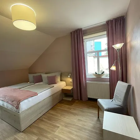 Apartmany Jasmin Ліберець Екстер'єр фото